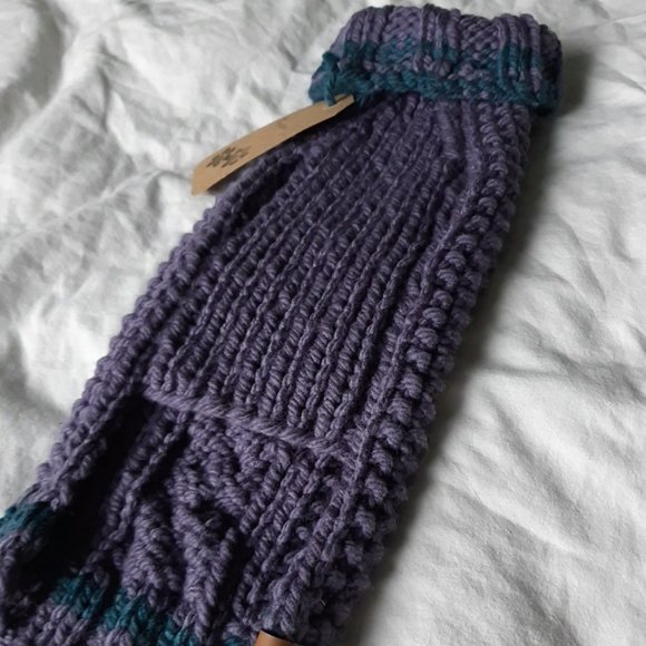 XS Double Celtic Knot Cable Knit Dog Sweater - Picture 2 of 3